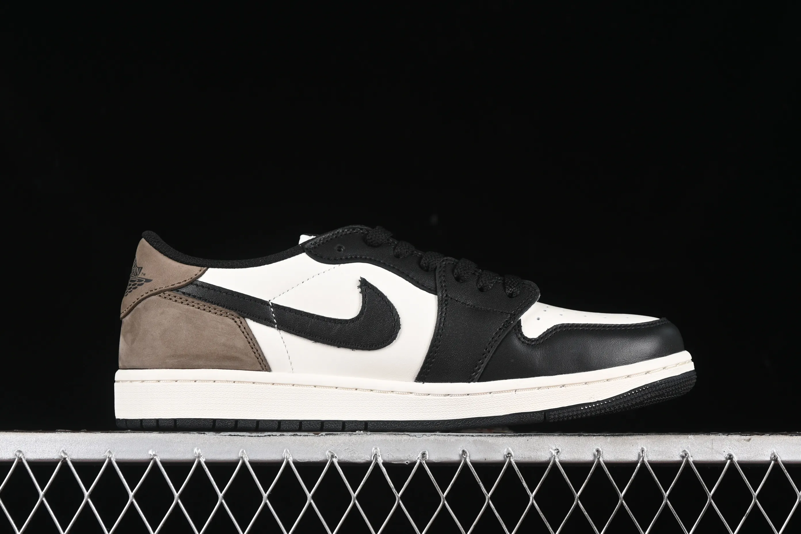 All categories Air Jordan Jordan series basketball shoes Air Jordan 1 Low G version pure original Air Jordan 1 Low AJ1 Joe 1 Little Mocha low-top cultural basketball shoes CZ0790-102